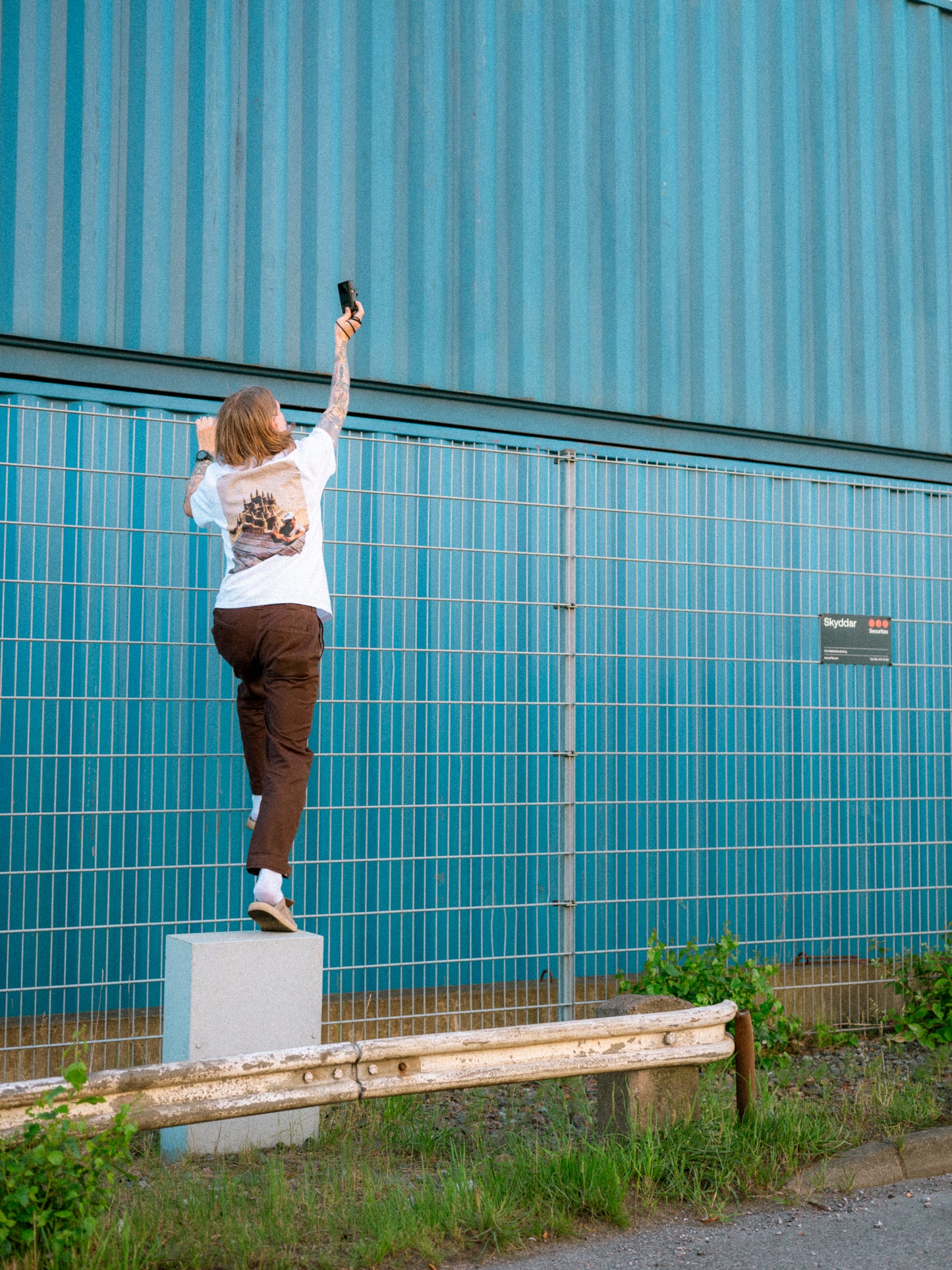 CGE x La Mer Nordique Sandslott Tee