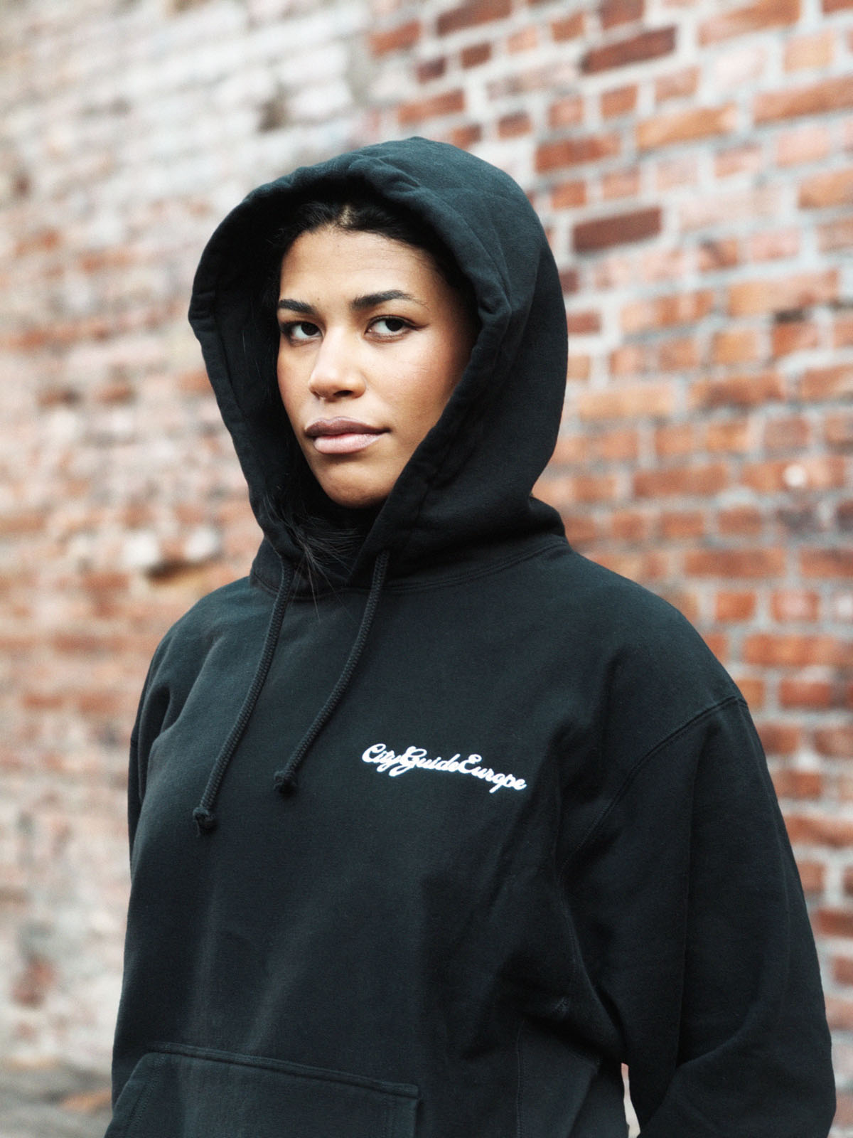 Script Embroidery Hoodie Black